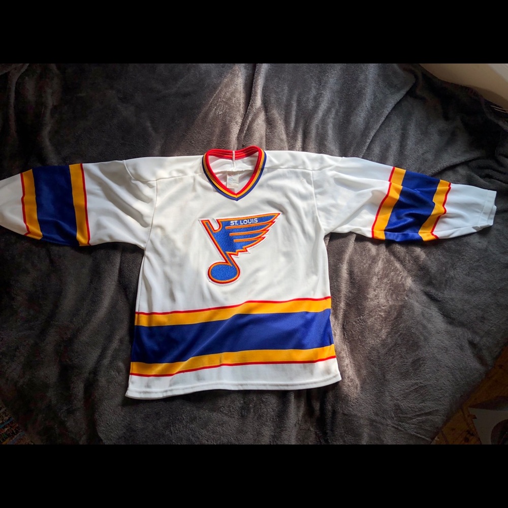 Vintage Saint Louis blues hockey jersey